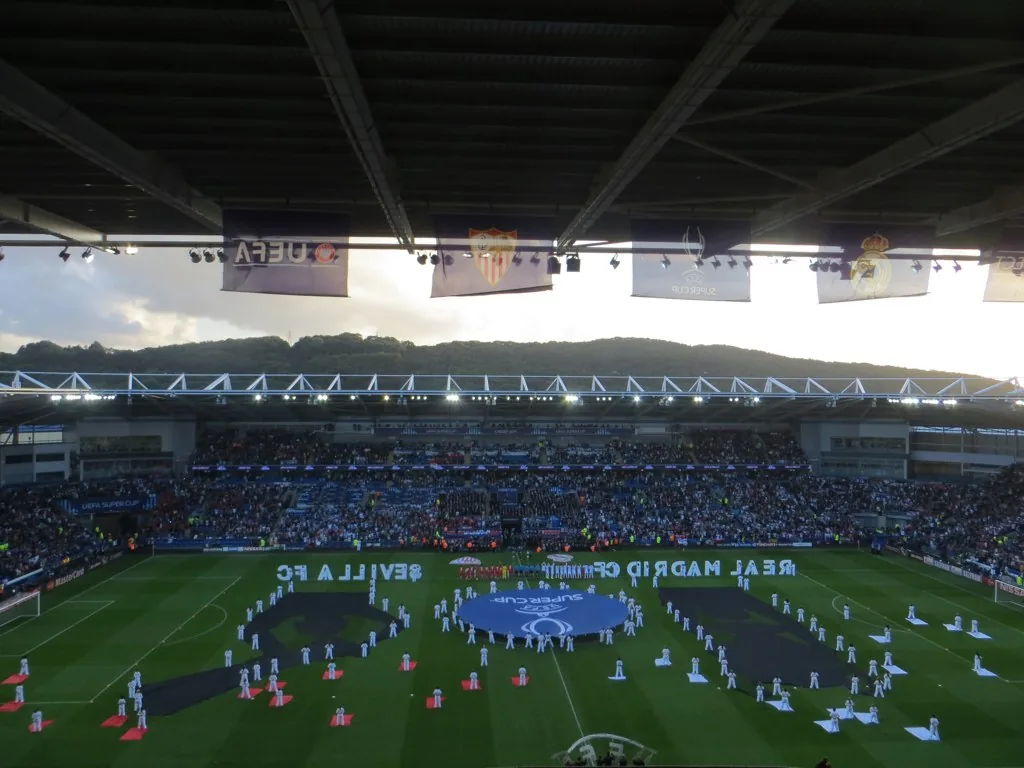 El duelo táctico español marca la Supercopa de Europa 2026 entre PSG y Aston Villa