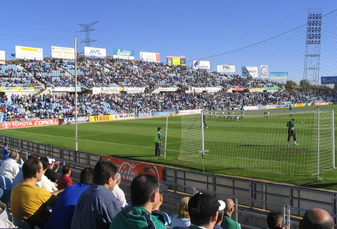 El Sadar se prepara para un duelo de alta tensión: la comunidad de INVICTO.VIP huele la igualdad