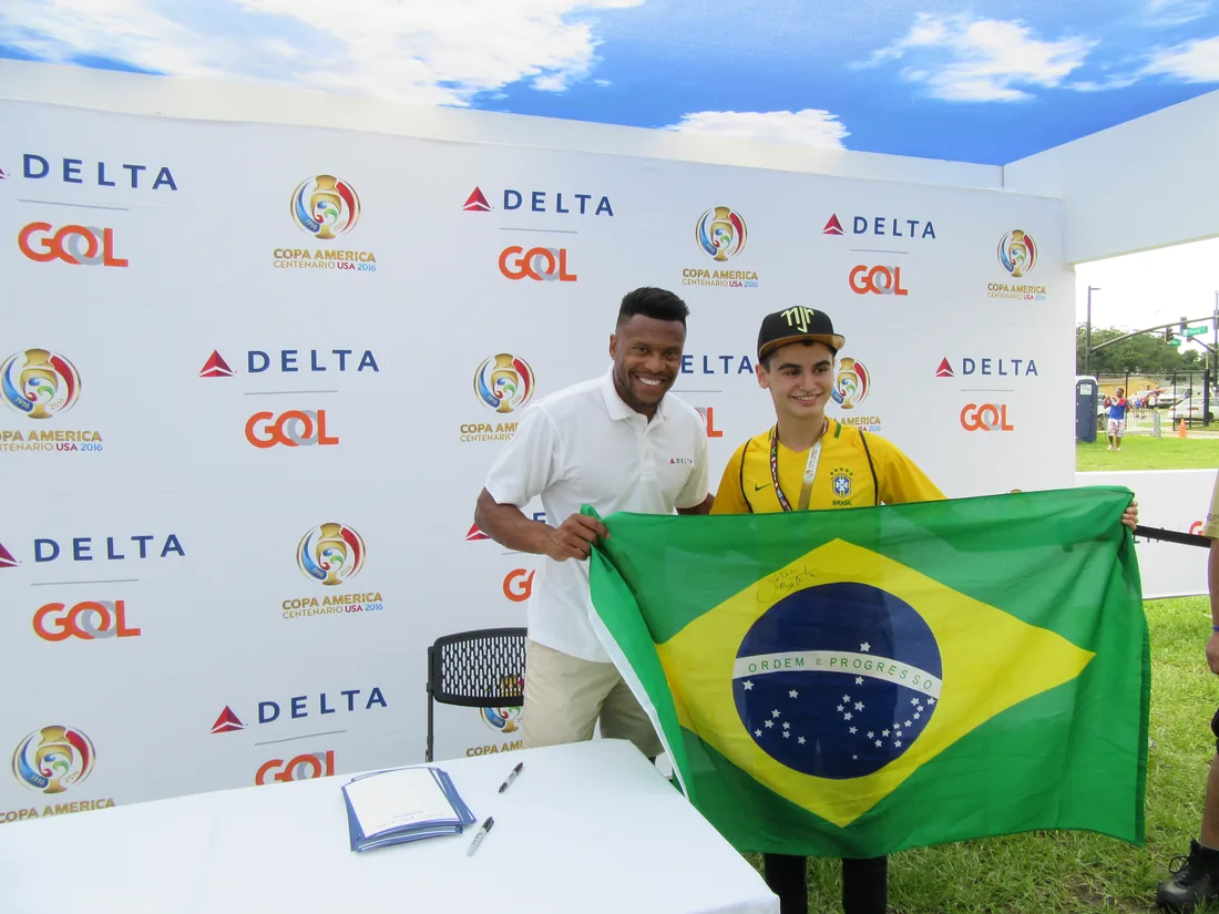 Julio Baptista traslada su experiencia en la élite europea a la formación de promesas en el Sao Paulo