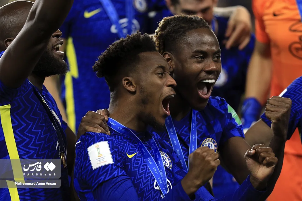 El Como refuerza su defensa con el fichaje de Trevoh Chalobah desde el Chelsea