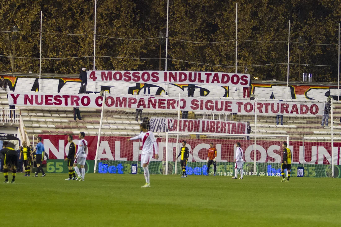 La comunidad de INVICTO.VIP se rebela contra las cuotas: el Racing no convence a nadie ante el Rayo