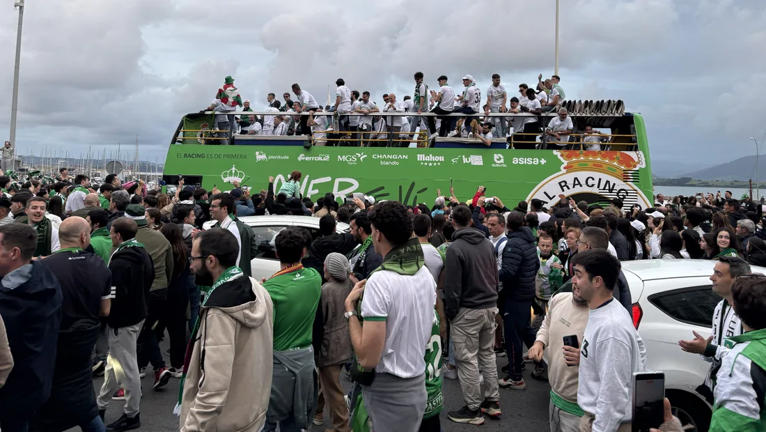 El Racing de Santander pierde a Andrés Martín por un esguince de rodilla