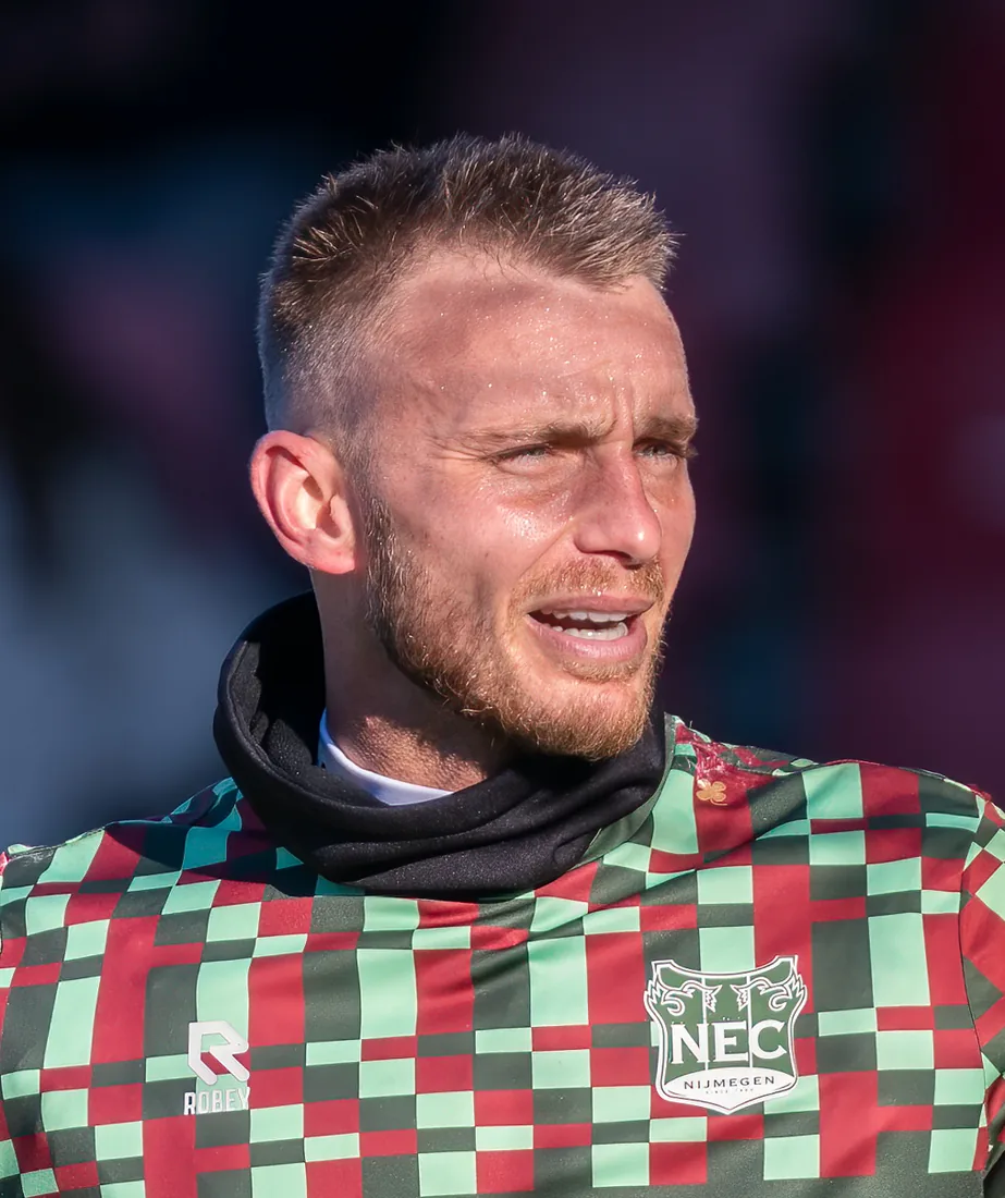 Jasper Cillessen se somete a cirugía tras su lesión en el partido contra el Celta