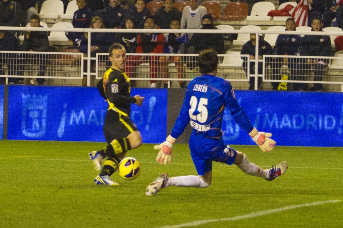 La reapertura del Estadio de Vallecas sigue bloqueada por la falta de auditoría oficial