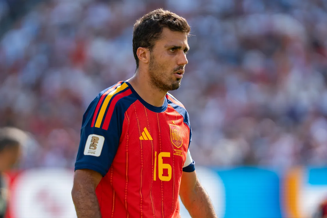 El Manchester City rechaza la propuesta del Barcelona por Rodri Hernández