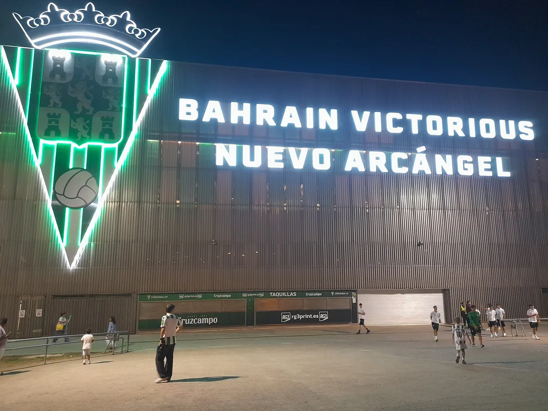 El Córdoba CF remonta ante el Girona y refuerza su solidez en El Arcángel