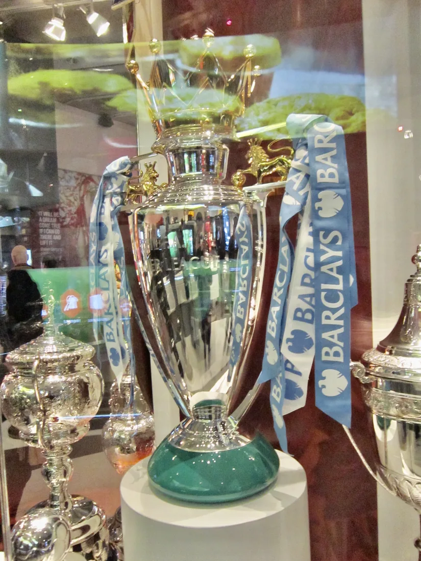 LaLiga advierte sobre la sostenibilidad financiera de los clubes de la Premier League