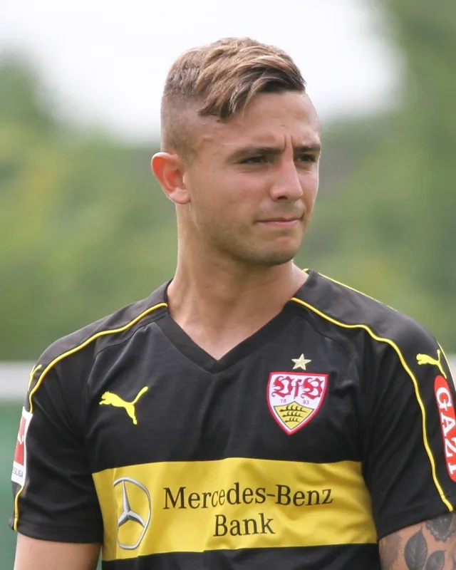 Pablo Maffeo llega a Valencia para cerrar su cesión por una temporada