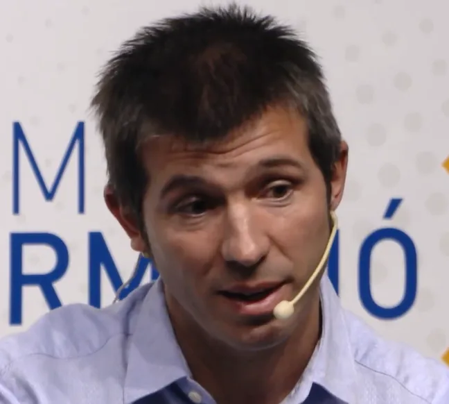 Albert Celades asume la dirección técnica del Cádiz CF por las próximas dos temporadas