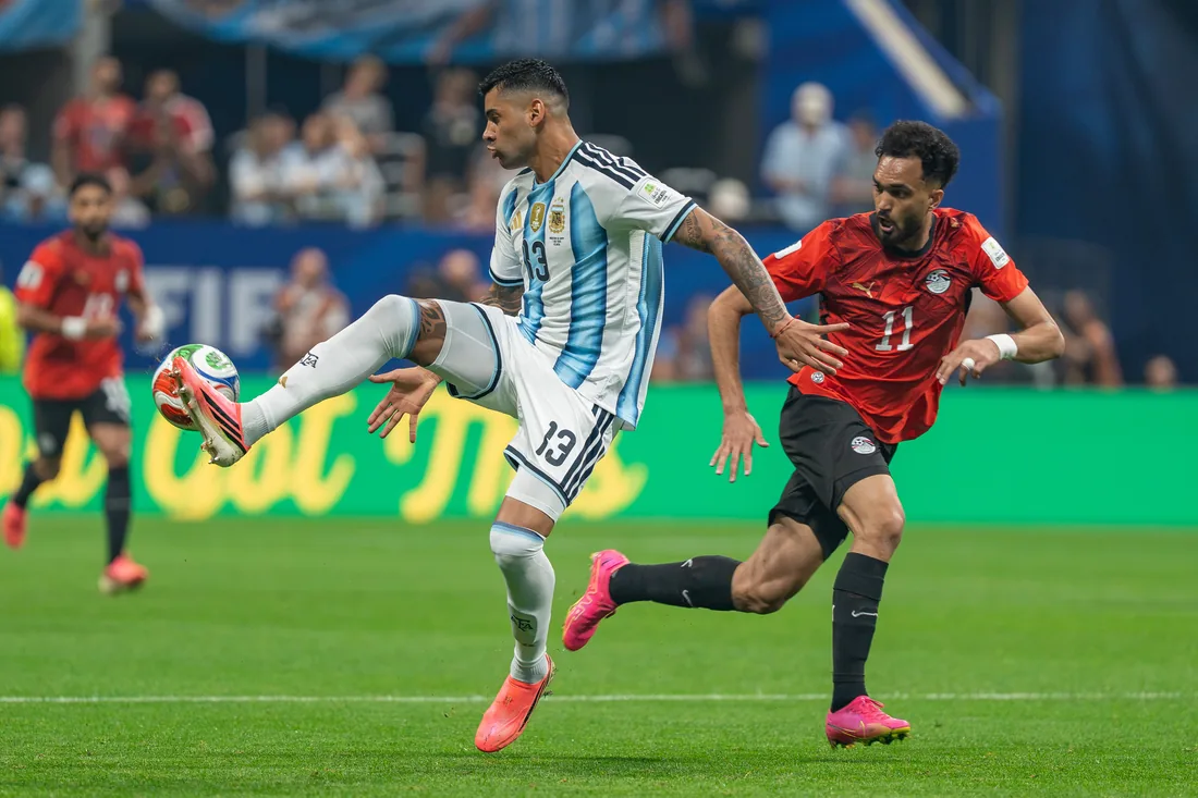 Paul Scholes propone a Cristian Romero como refuerzo defensivo para el Manchester United