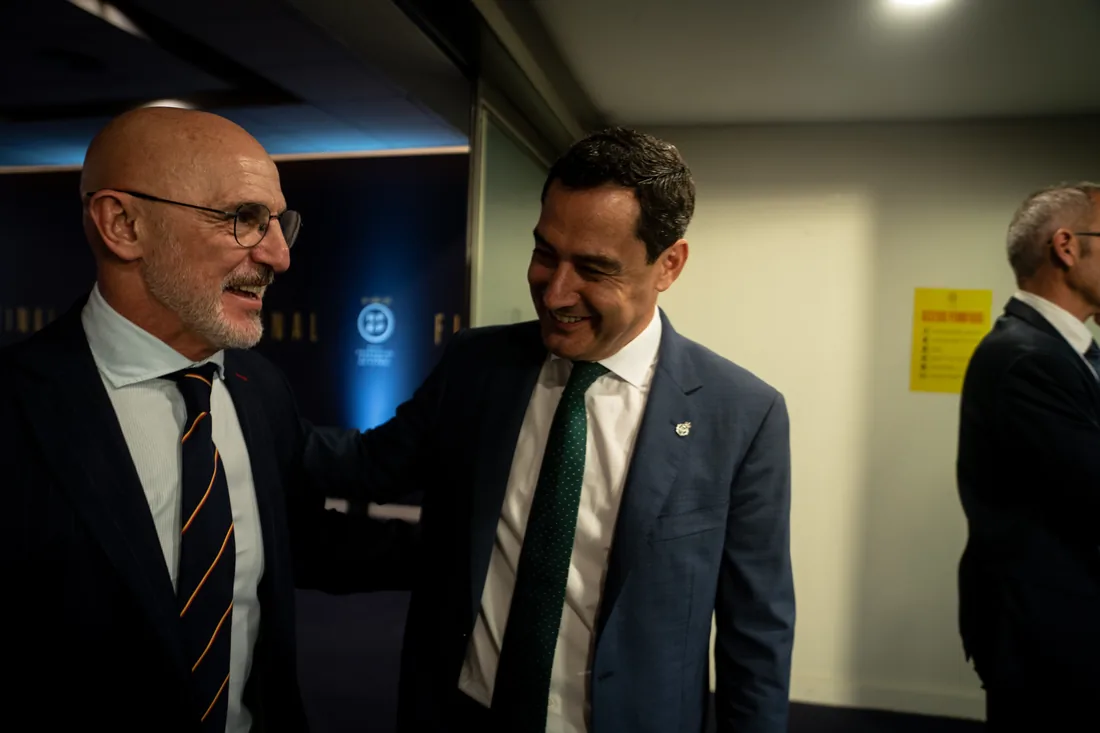Haro rinde homenaje a Luis de la Fuente tras sus éxitos al frente de la Selección Española