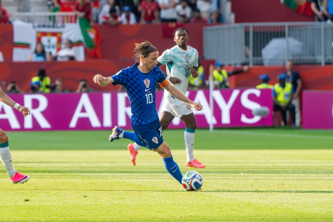 Luka Modric acuerda su continuidad en el AC Milan para la próxima temporada