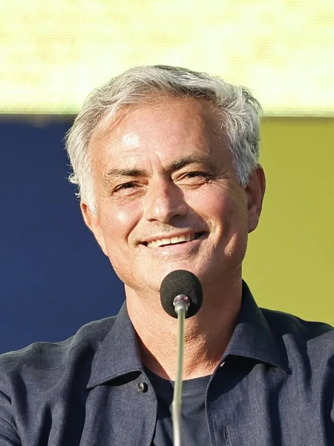 Mourinho marca el paso en el Fenerbahçe mientras Rodri pone el foco en la carga de partidos
