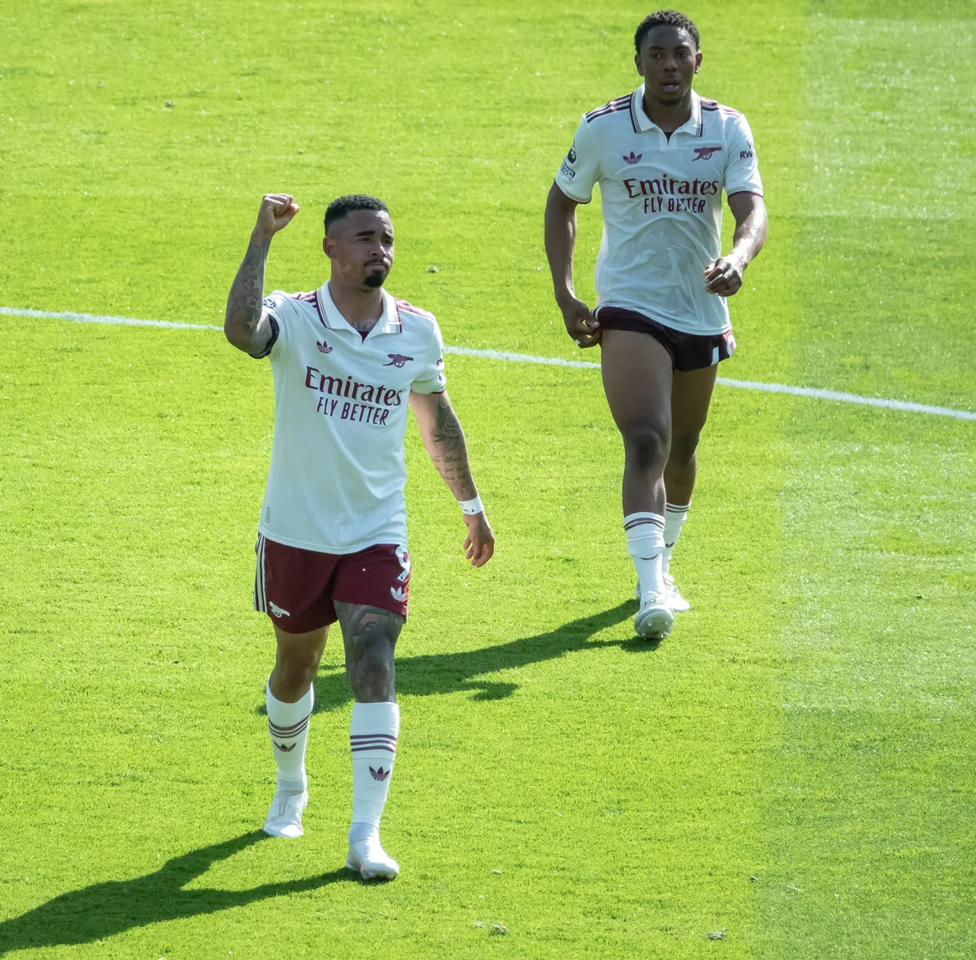 El FC Barcelona intensifica los contactos para cerrar el fichaje de Gabriel Jesus