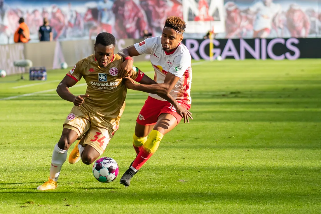 Christopher Nkunku debuta con asistencia en su regreso al RB Leipzig
