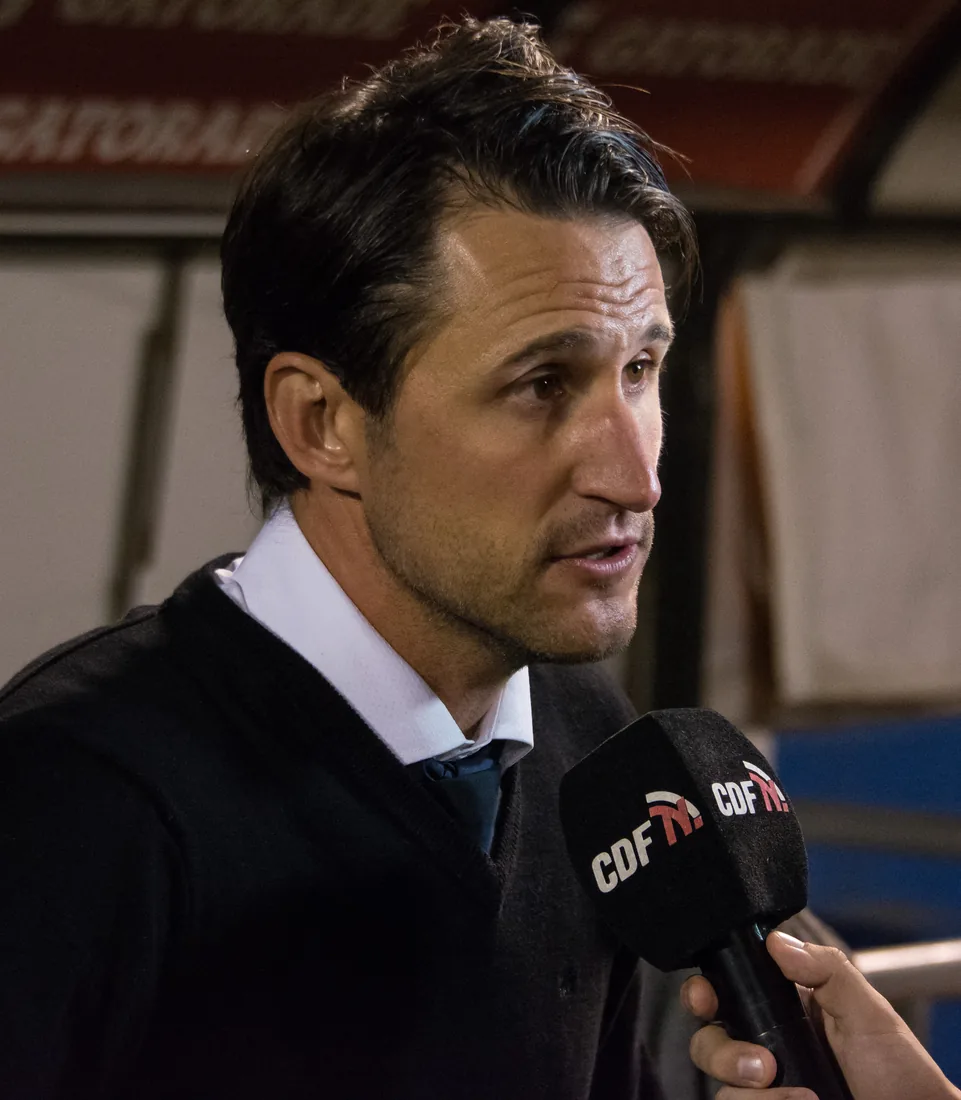 Beñat San José subraya la importancia del ambiente en Vallecas para el duelo ante el Alavés