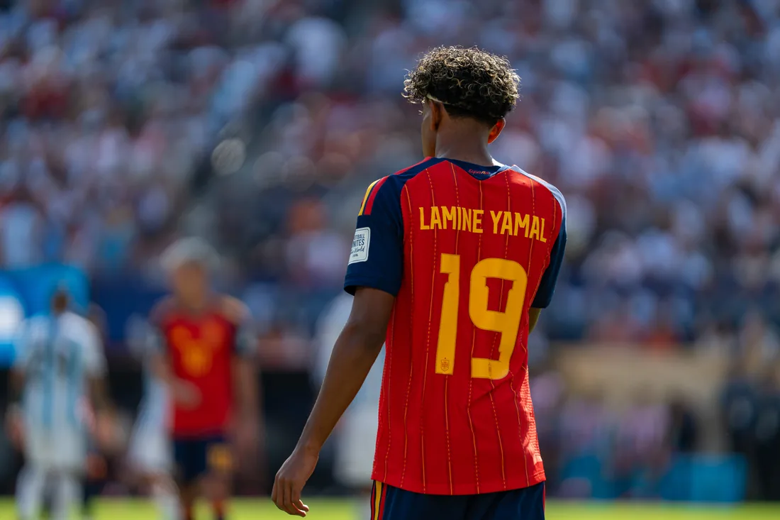 Lamine Yamal y Ryan Castro se unen para apoyar a los damnificados por el seísmo en Colombia