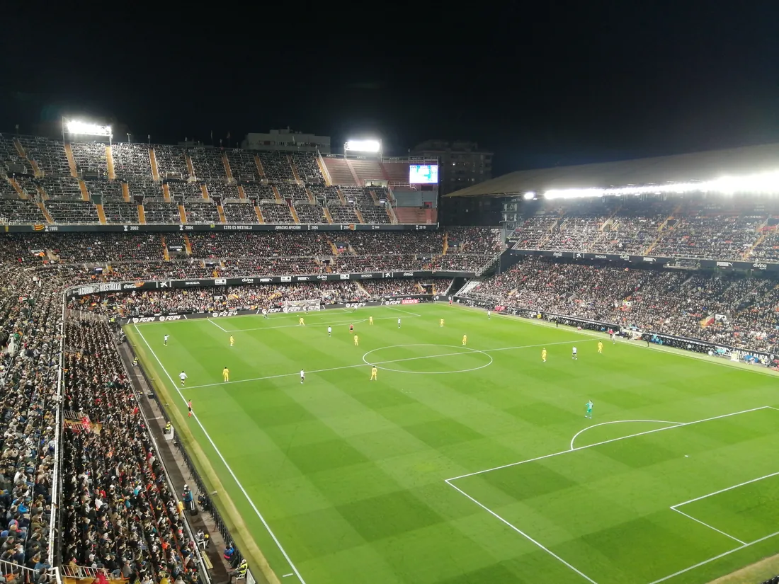 El mercado de fichajes entra en su fase decisiva con los grandes clubes europeos definiendo sus plantillas