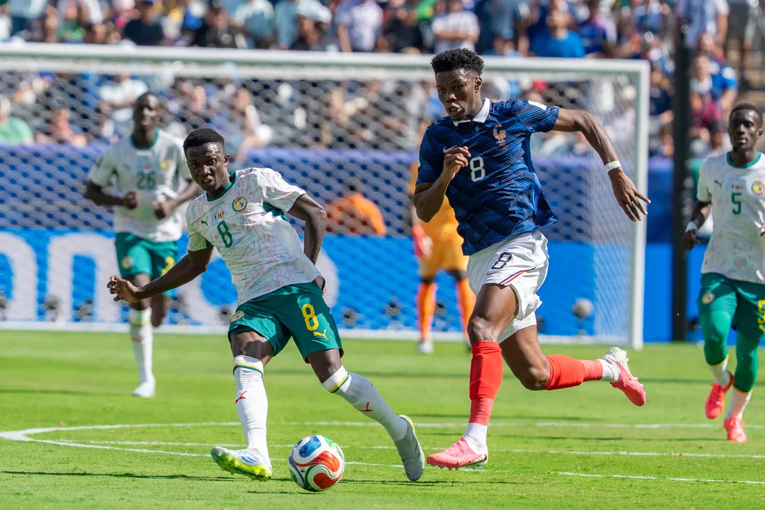 El Mónaco frustra la llegada de Lamine Camara a la Premier League tras un cambio en las condiciones del traspaso