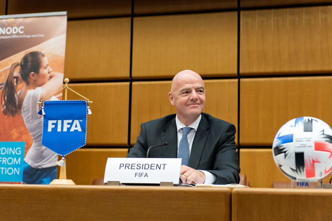 La UEFA condiciona el fin de su boicot a la FIFA a la renuncia definitiva de la reforma de los Mundiales
