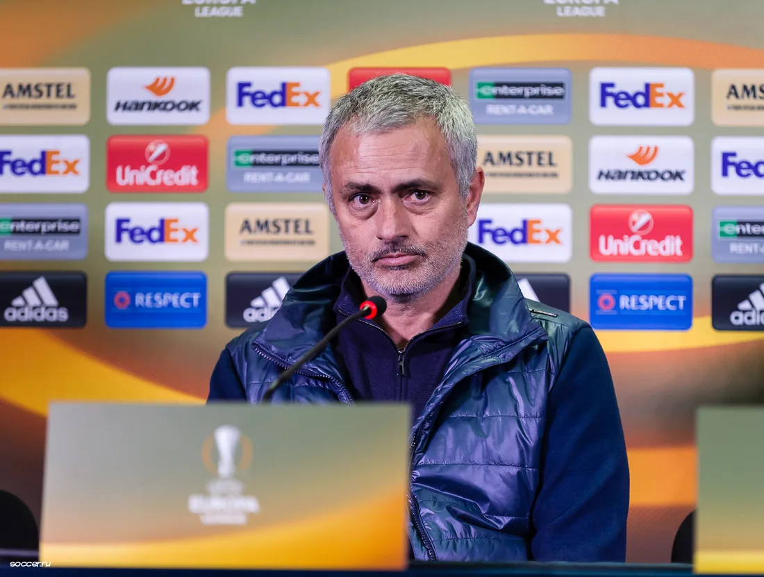 Mourinho prioriza la búsqueda de dos centrocampistas ante la falta de refuerzos en la medular