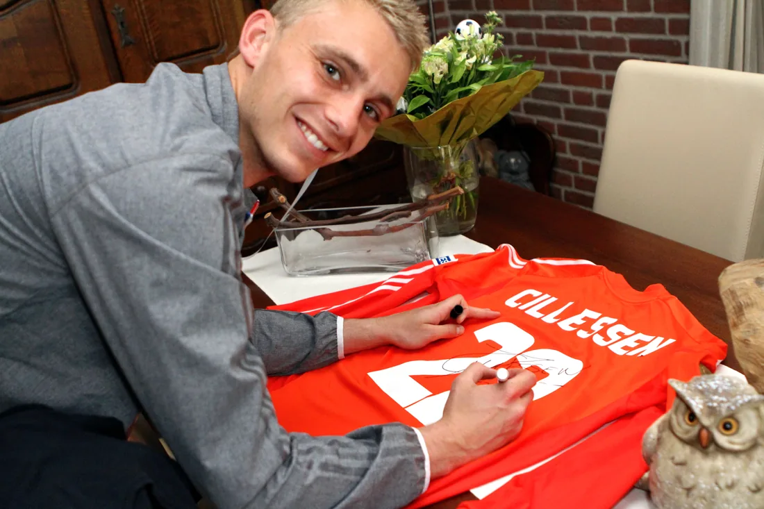 Jasper Cillessen será baja en Las Palmas tras ser operado por un choque fortuito