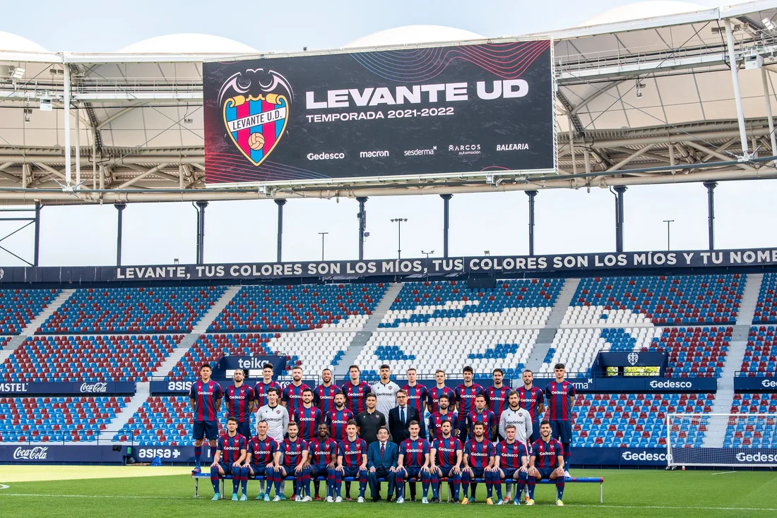 El Levante busca estabilidad ofensiva con Iván Romero tras el tropiezo en Vallecas