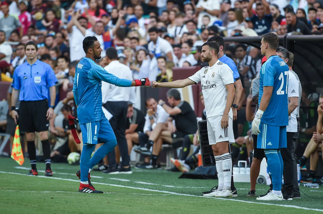 La actuación de Lunin ante el AC Milan reabre el debate sobre la portería del Real Madrid