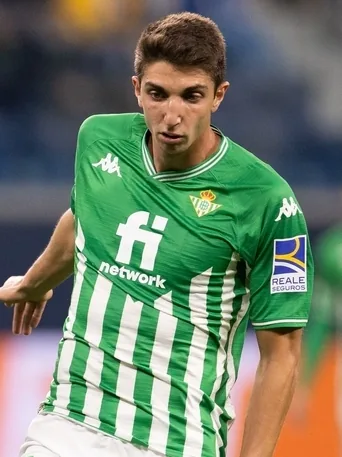 El Real Betis escala hasta la quinta plaza tras frenar al líder en el Benito Villamarín